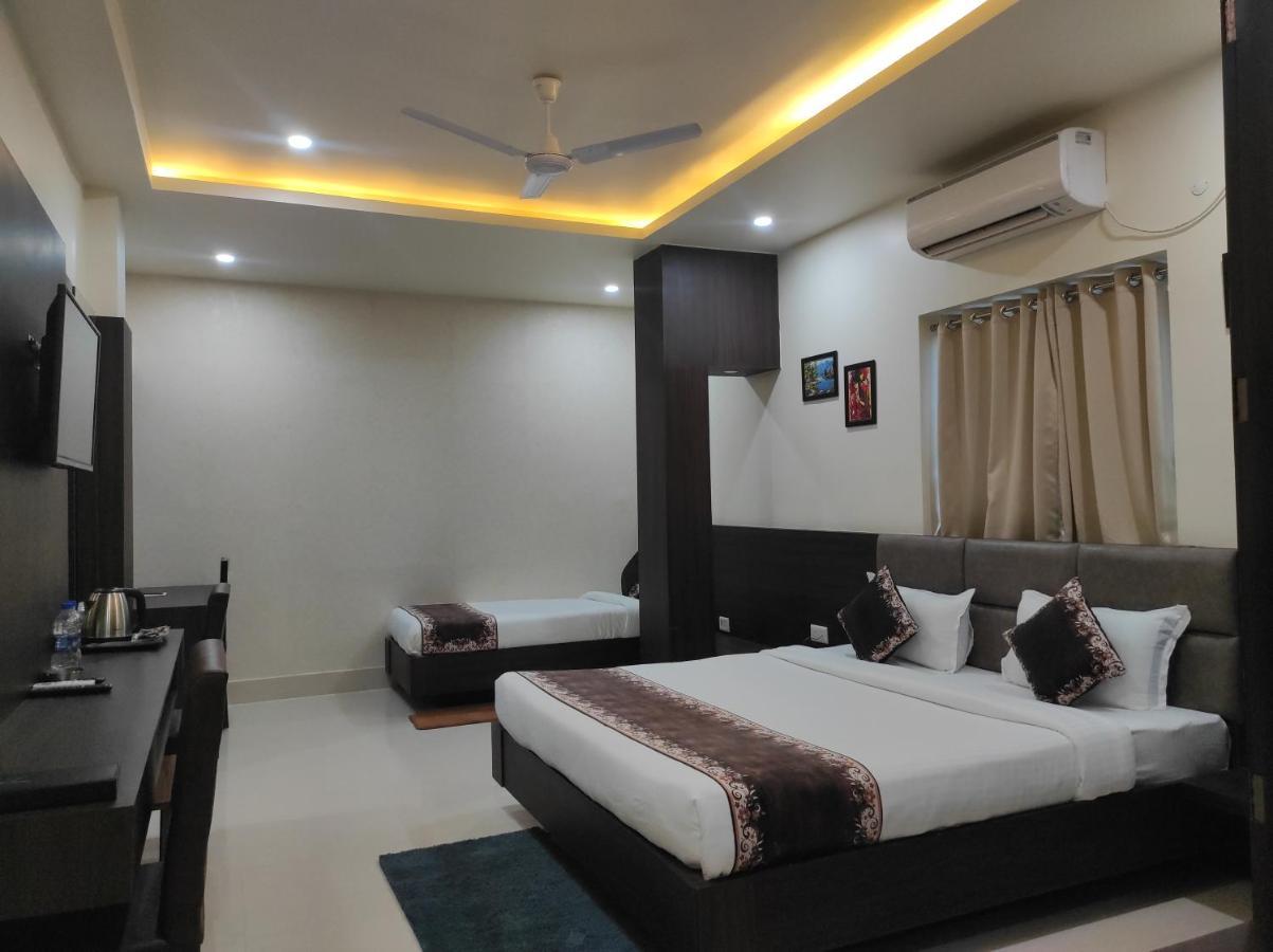Hotel Paradise - Biswanath Chariali Bishnath ภายนอก รูปภาพ